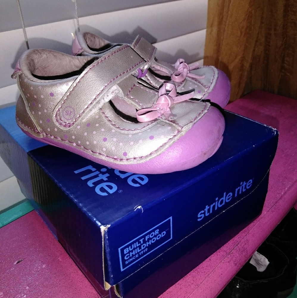 Polka dot Stride Rite's